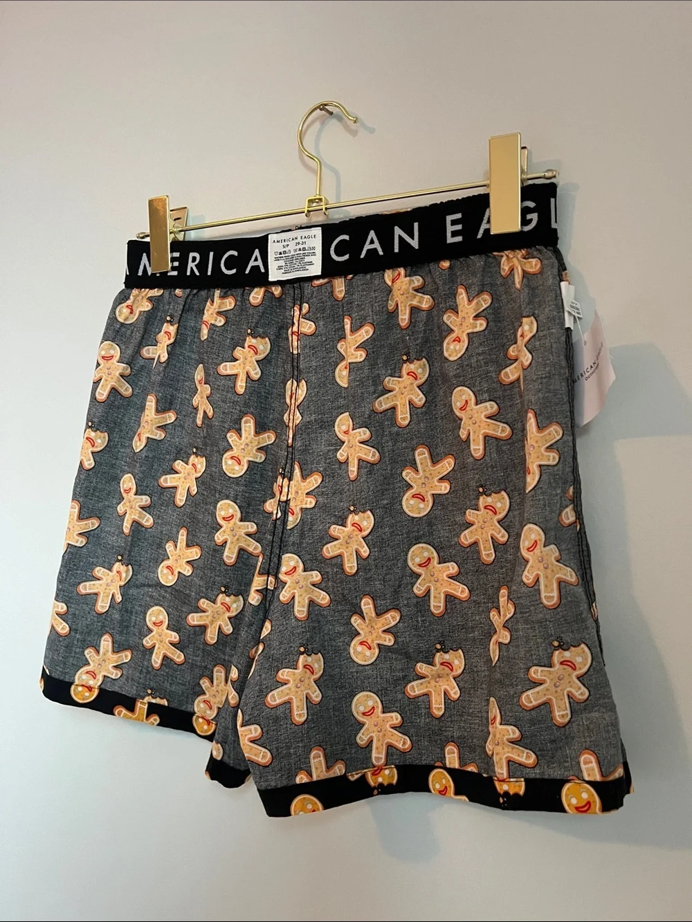 American Eagle Outfitters | Black Shorts with Gingerbread NWT Print Sz S (29-31)